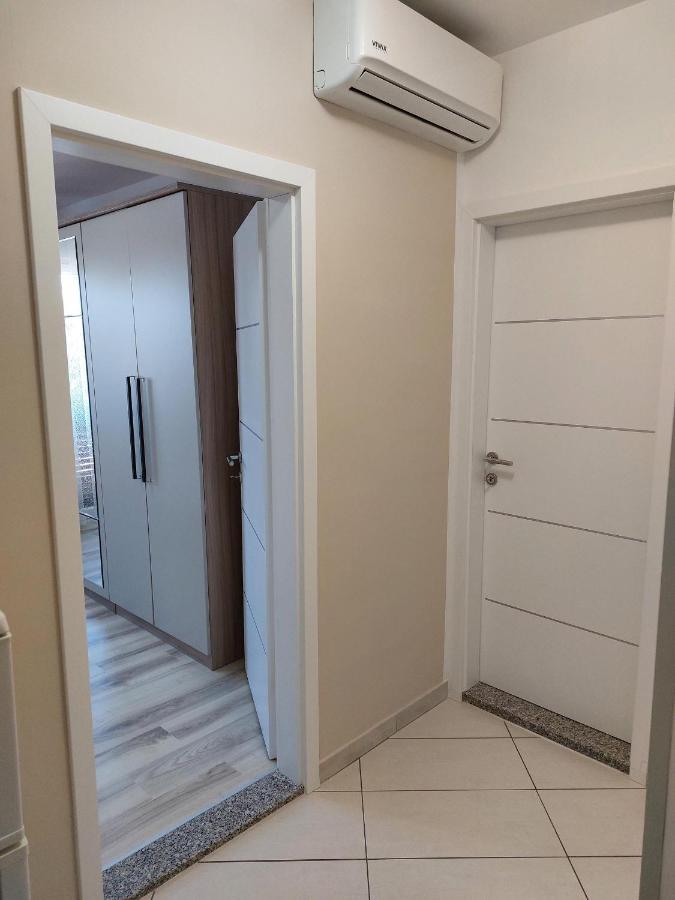 Room Violeta Ровинь Экстерьер фото